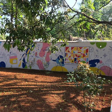 Anjuna By Roadhouse Hostels Goa Luaran gambar