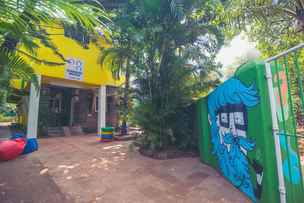 Anjuna By Roadhouse Hostels Goa Luaran gambar