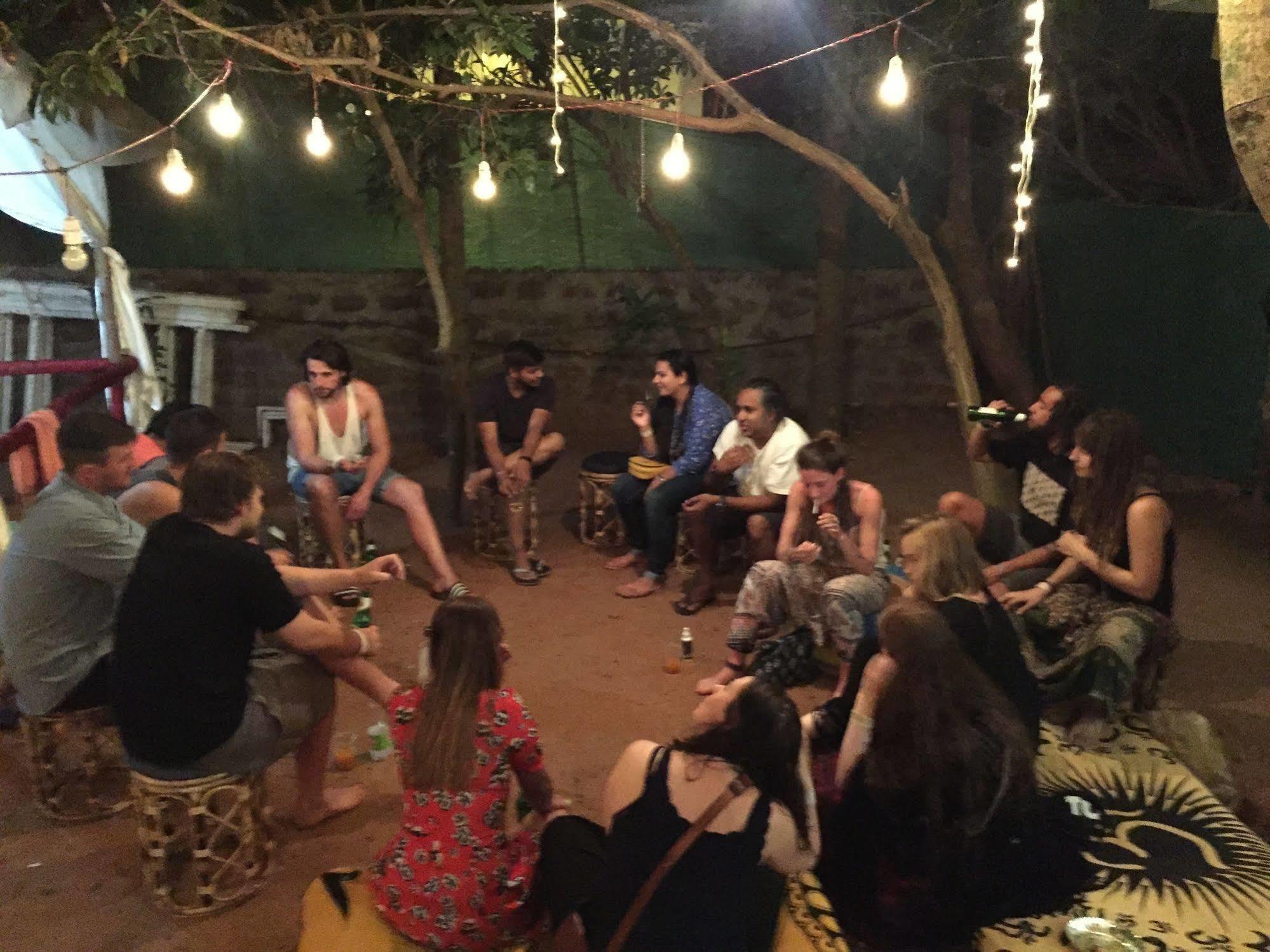 Anjuna By Roadhouse Hostels Goa Luaran gambar