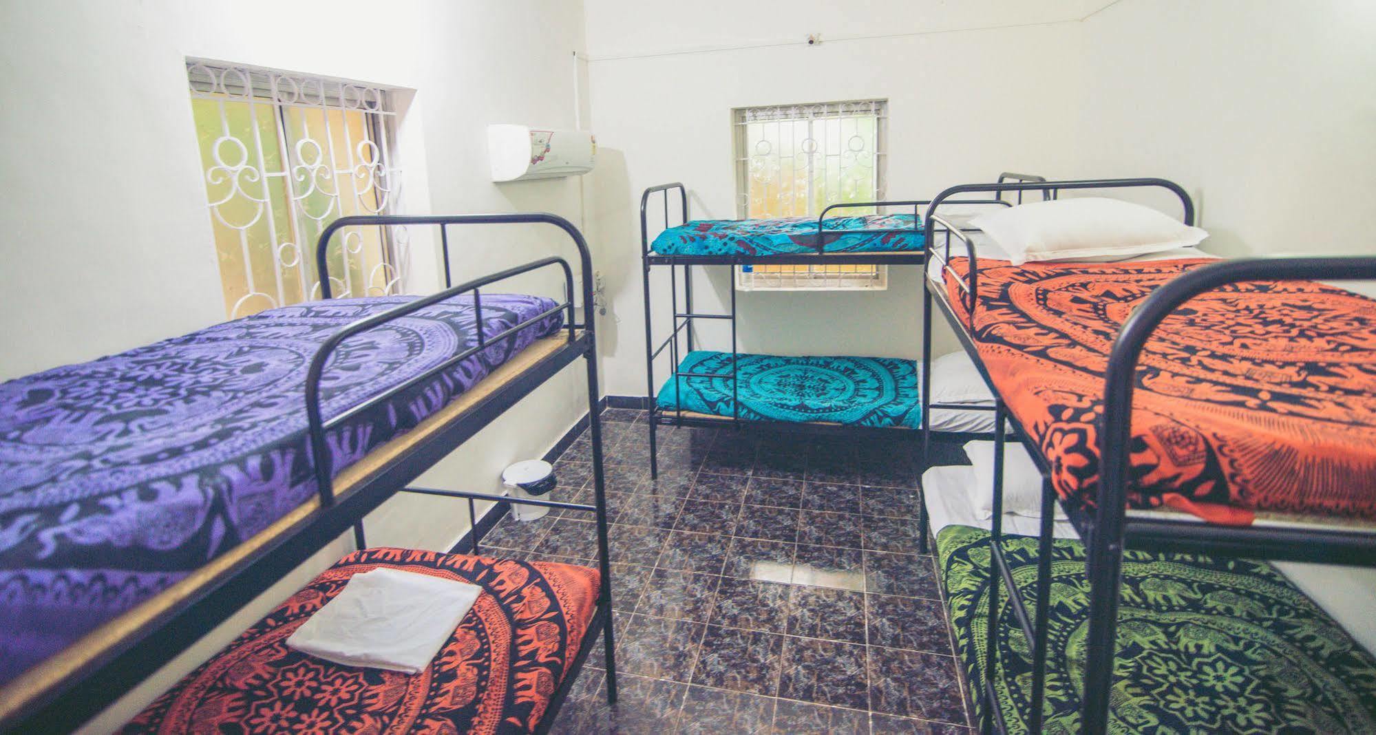 Anjuna By Roadhouse Hostels Goa Luaran gambar
