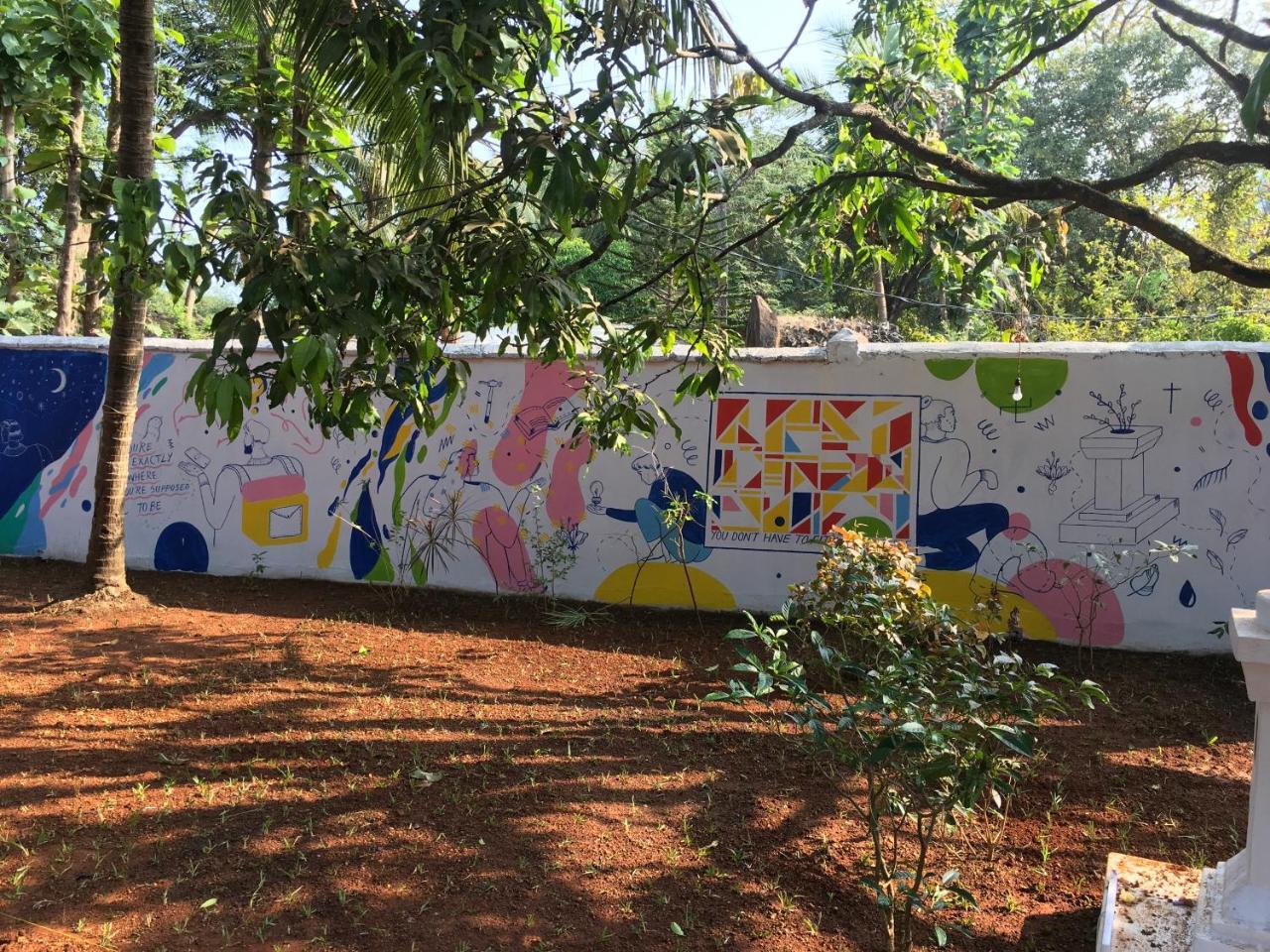 Anjuna By Roadhouse Hostels Goa Luaran gambar