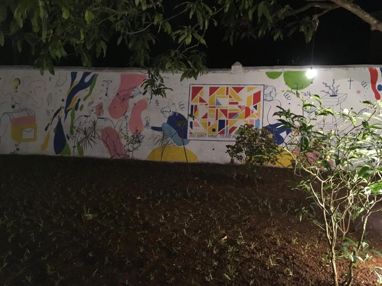Anjuna By Roadhouse Hostels Goa Luaran gambar